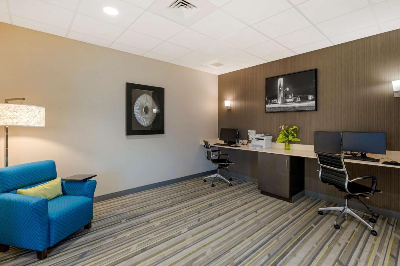 Best Western Plus Centralia Hotel & Suites Buitenkant foto